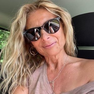 Meet your Posher, Natalie j